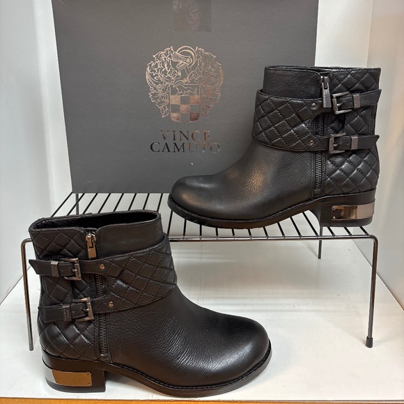 NIB New Vince Camuto Black Leather VC-Winta Ankle Boots 7.5M - Picture 1 of 6